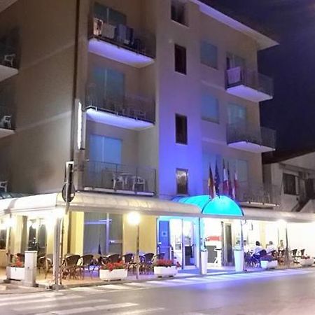 Hotel Fornaro Caorle Exteriér fotografie